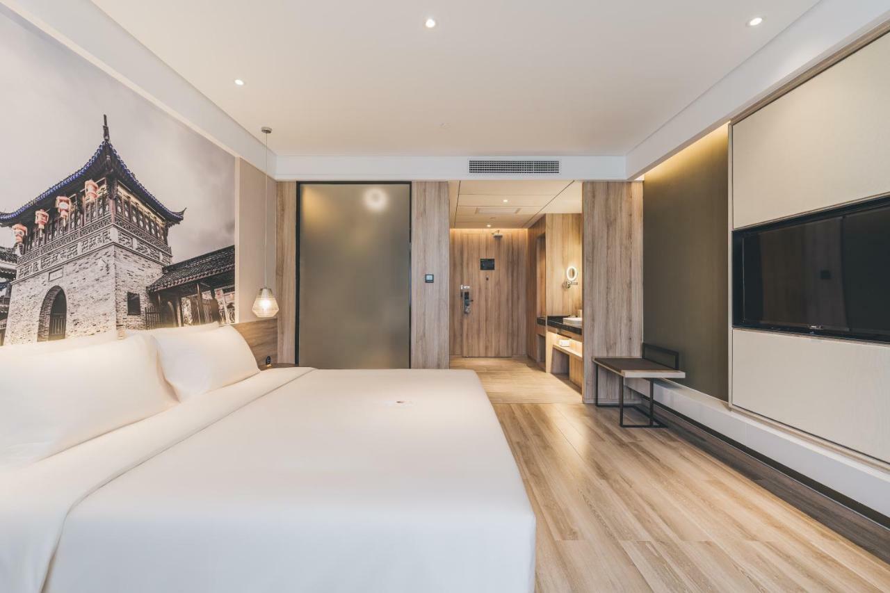 Atour Hotel Haining Leather City South Gate Екстер'єр фото
